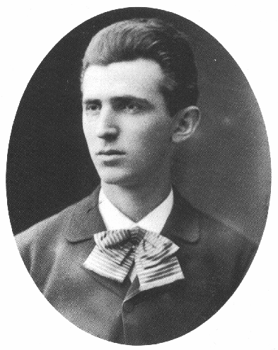 Tesla at 19.GIF (138313 bytes)